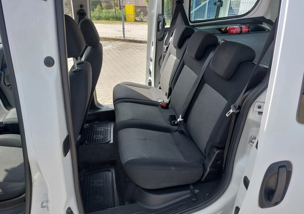 Fiat Doblo cena 39000 przebieg: 161000, rok produkcji 2018 z Jedwabne małe 232